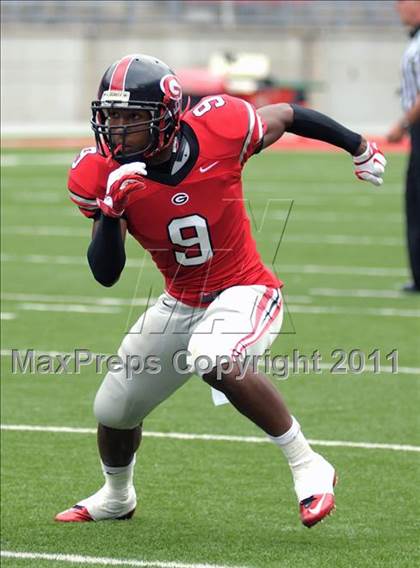 Thumbnail 3 in Camden County vs. Glenville (Kirk Herbstreit National Kickoff Classic) photogallery.