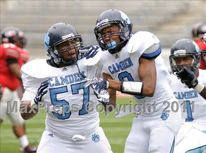 Thumbnail 2 in Camden County vs. Glenville (Kirk Herbstreit National Kickoff Classic) photogallery.