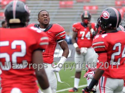 Thumbnail 2 in Camden County vs. Glenville (Kirk Herbstreit National Kickoff Classic) photogallery.