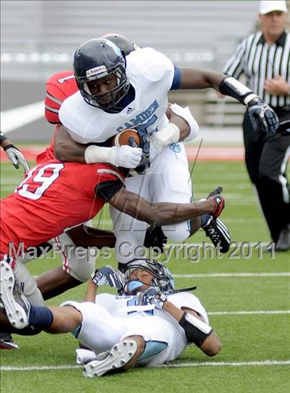 Thumbnail 1 in Camden County vs. Glenville (Kirk Herbstreit National Kickoff Classic) photogallery.