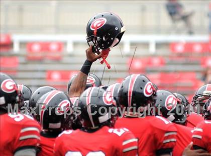 Thumbnail 1 in Camden County vs. Glenville (Kirk Herbstreit National Kickoff Classic) photogallery.