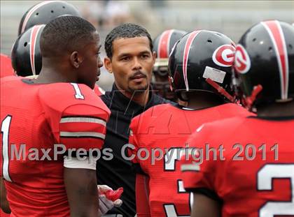 Thumbnail 2 in Camden County vs. Glenville (Kirk Herbstreit National Kickoff Classic) photogallery.