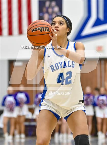 Thumbnail 1 in Hamilton Southeastern vs Westfield (IHSAA 4A Section 8 Round 1) photogallery.