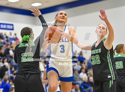 Thumbnail 3 in Hamilton Southeastern vs Westfield (IHSAA 4A Section 8 Round 1) photogallery.