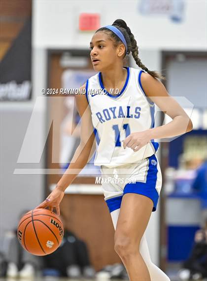 Thumbnail 2 in Hamilton Southeastern vs Westfield (IHSAA 4A Section 8 Round 1) photogallery.