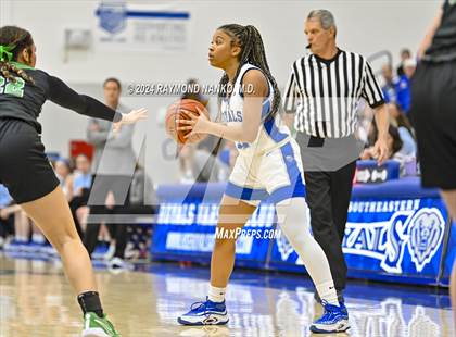Thumbnail 3 in Hamilton Southeastern vs Westfield (IHSAA 4A Section 8 Round 1) photogallery.