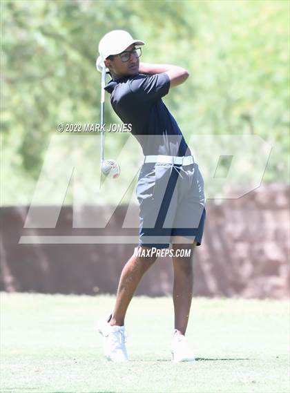 Thumbnail 1 in AIA Division III State Championships  photogallery.
