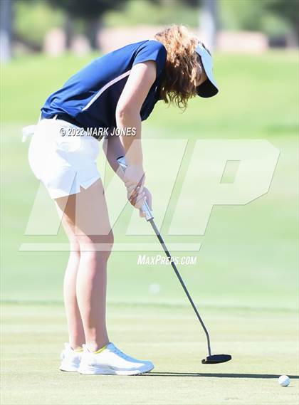 Thumbnail 3 in AIA Division III State Championships  photogallery.