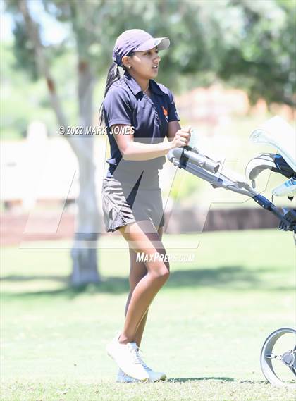 Thumbnail 2 in AIA Division III State Championships  photogallery.