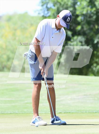Thumbnail 1 in AIA Division III State Championships  photogallery.