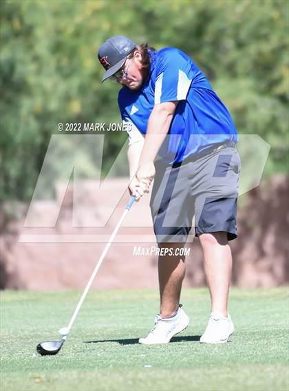 Thumbnail 2 in AIA Division III State Championships  photogallery.