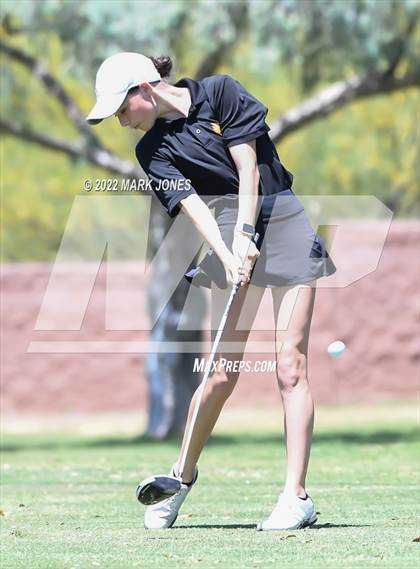 Thumbnail 3 in AIA Division III State Championships  photogallery.