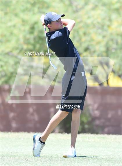 Thumbnail 1 in AIA Division III State Championships  photogallery.
