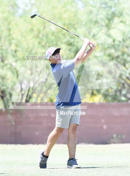 Thumbnail 2 in AIA Division III State Championships  photogallery.