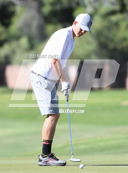 Thumbnail 3 in AIA Division III State Championships  photogallery.