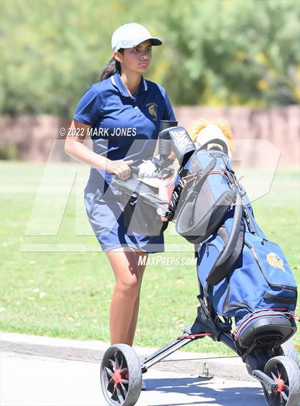 Thumbnail 2 in AIA Division III State Championships  photogallery.
