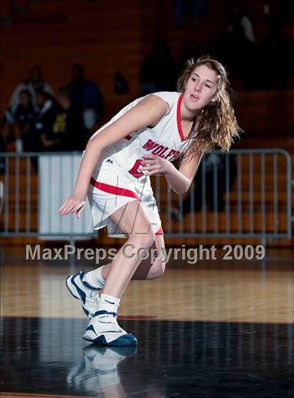 Thumbnail 3 in Bishop Montgomery vs. Great Oak (Ayala Best of the West) photogallery.
