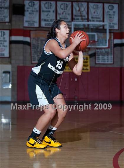 Thumbnail 3 in Bishop Montgomery vs. Great Oak (Ayala Best of the West) photogallery.