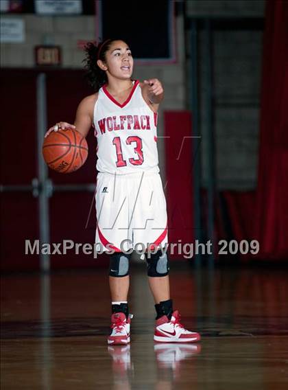 Thumbnail 3 in Bishop Montgomery vs. Great Oak (Ayala Best of the West) photogallery.