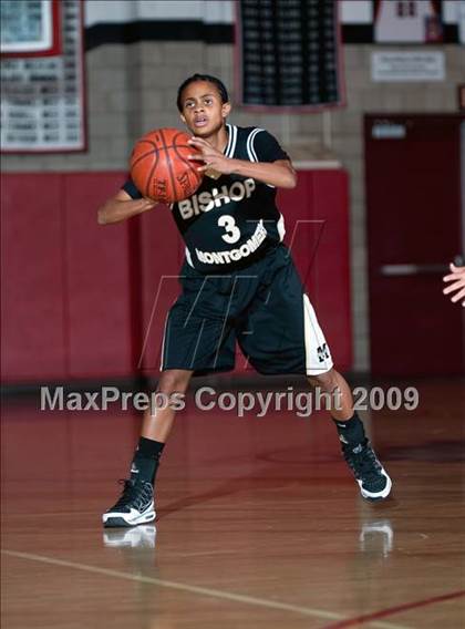 Thumbnail 2 in Bishop Montgomery vs. Great Oak (Ayala Best of the West) photogallery.
