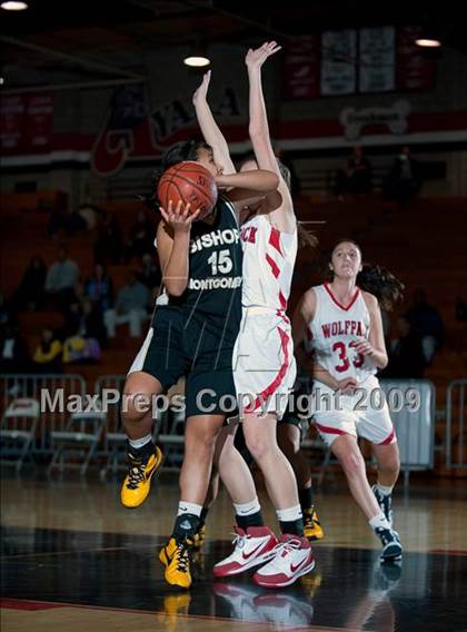 Thumbnail 2 in Bishop Montgomery vs. Great Oak (Ayala Best of the West) photogallery.