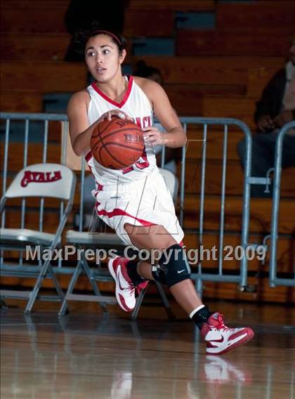 Thumbnail 2 in Bishop Montgomery vs. Great Oak (Ayala Best of the West) photogallery.