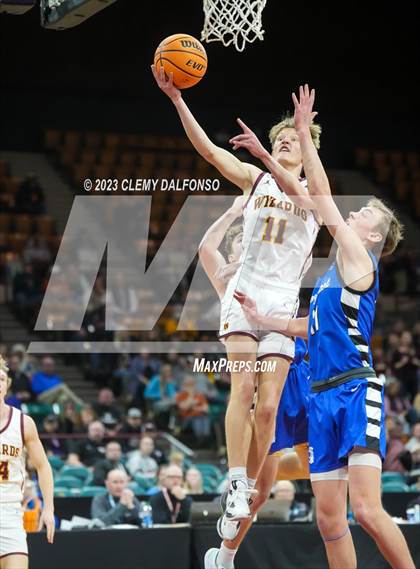 Thumbnail 3 in Longmont vs Windsor (CHSAA 5A Great 8) photogallery.