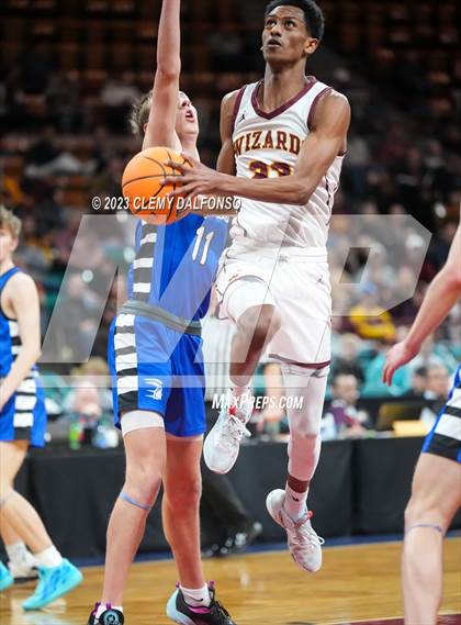 Thumbnail 2 in Longmont vs Windsor (CHSAA 5A Great 8) photogallery.