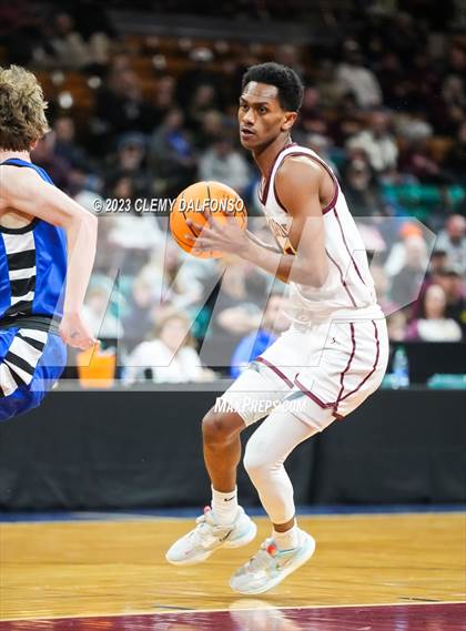 Thumbnail 2 in Longmont vs Windsor (CHSAA 5A Great 8) photogallery.