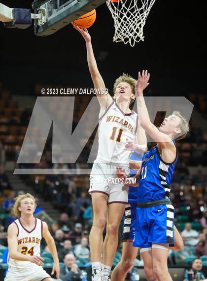 Thumbnail 2 in Longmont vs Windsor (CHSAA 5A Great 8) photogallery.