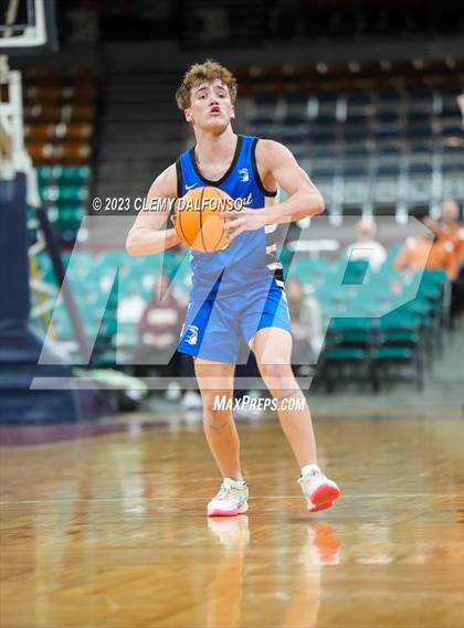 Thumbnail 2 in Longmont vs Windsor (CHSAA 5A Great 8) photogallery.