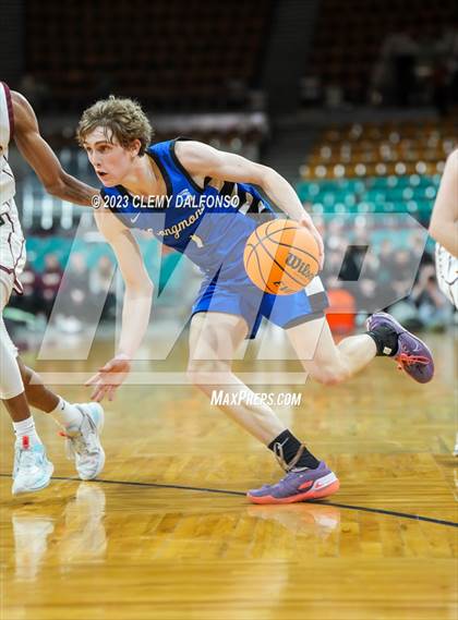 Thumbnail 3 in Longmont vs Windsor (CHSAA 5A Great 8) photogallery.