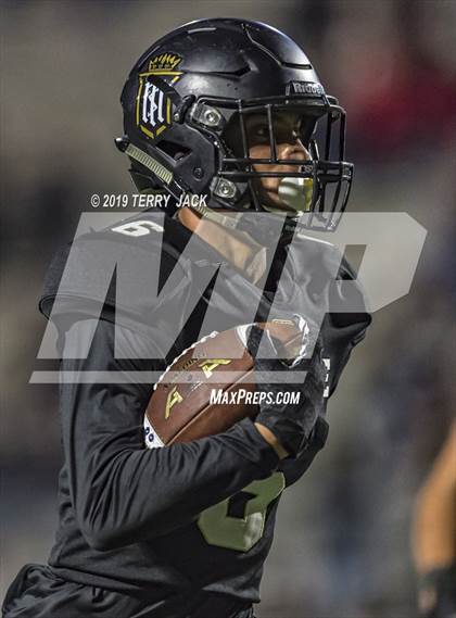 Thumbnail 2 in JSerra Catholic @ Servite  photogallery.