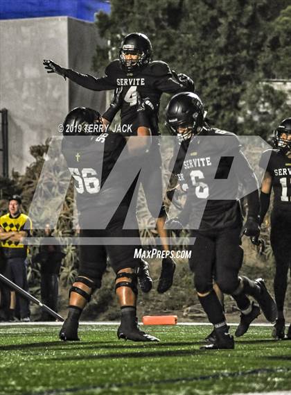 Thumbnail 2 in JSerra Catholic @ Servite  photogallery.