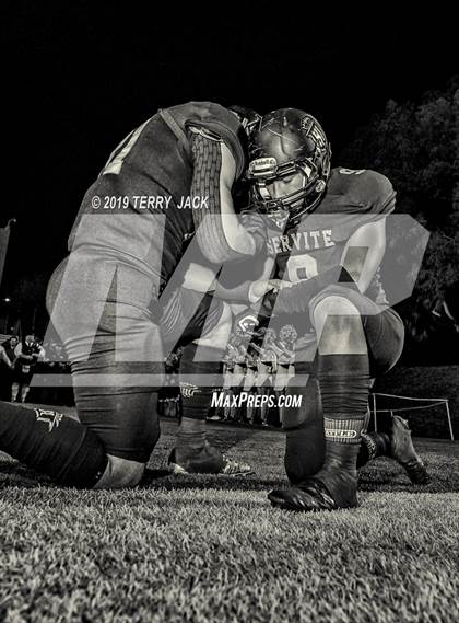 Thumbnail 2 in JSerra Catholic @ Servite  photogallery.