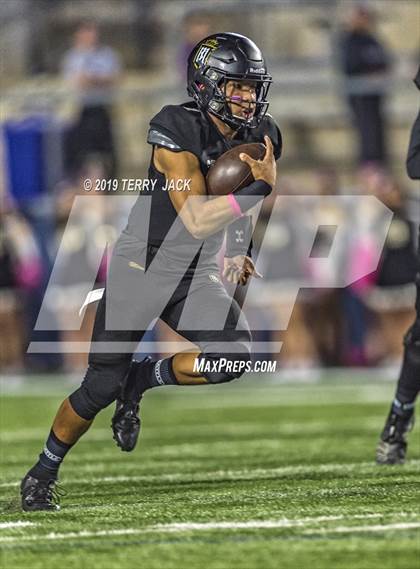 Thumbnail 1 in JSerra Catholic @ Servite  photogallery.