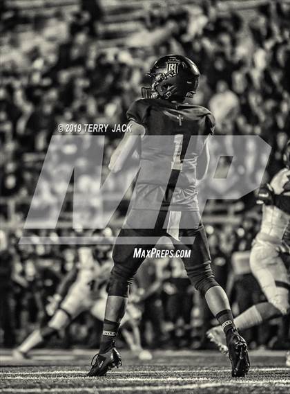 Thumbnail 1 in JSerra Catholic @ Servite  photogallery.