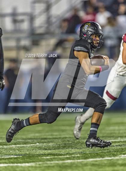 Thumbnail 2 in JSerra Catholic @ Servite  photogallery.