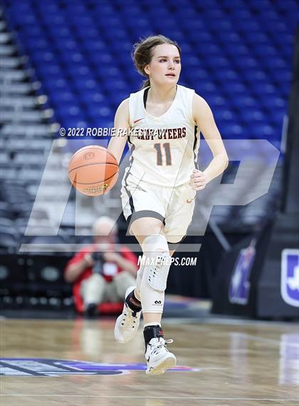 Thumbnail 3 in Robert Lee vs. Neches (UIL 1A State Semifinal) photogallery.