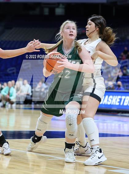 Thumbnail 3 in Robert Lee vs. Neches (UIL 1A State Semifinal) photogallery.