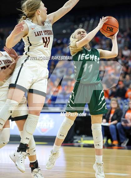 Thumbnail 1 in Robert Lee vs. Neches (UIL 1A State Semifinal) photogallery.