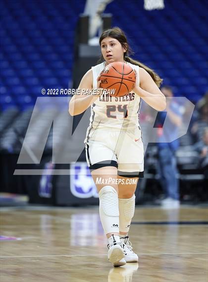 Thumbnail 2 in Robert Lee vs. Neches (UIL 1A State Semifinal) photogallery.