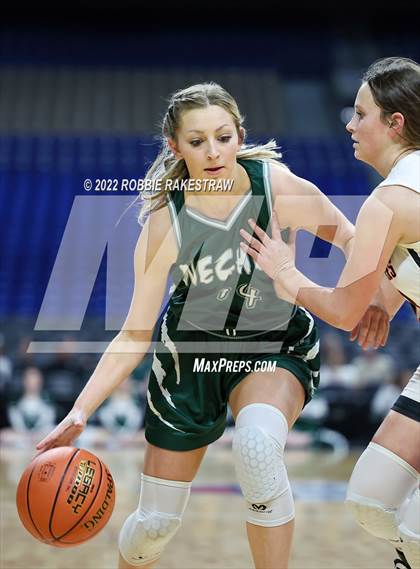 Thumbnail 2 in Robert Lee vs. Neches (UIL 1A State Semifinal) photogallery.