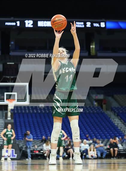 Thumbnail 2 in Robert Lee vs. Neches (UIL 1A State Semifinal) photogallery.