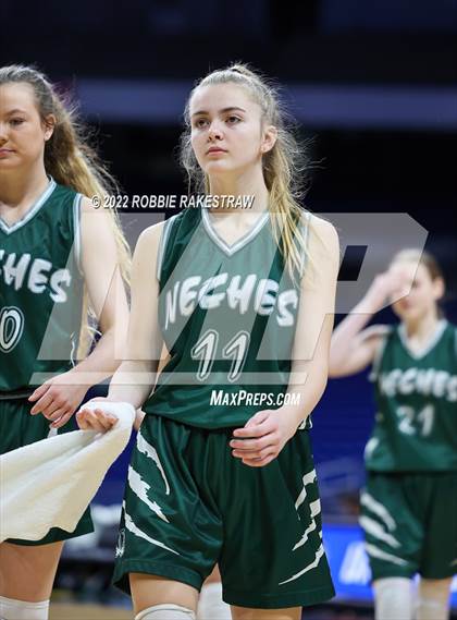 Thumbnail 2 in Robert Lee vs. Neches (UIL 1A State Semifinal) photogallery.