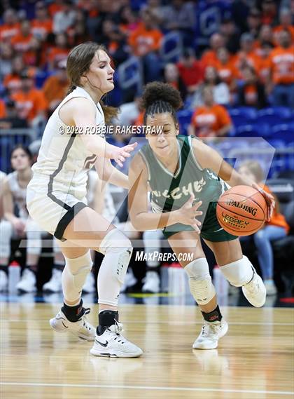 Thumbnail 3 in Robert Lee vs. Neches (UIL 1A State Semifinal) photogallery.