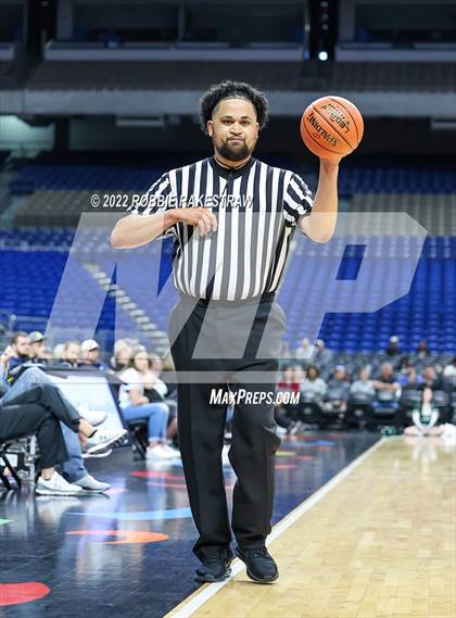 Thumbnail 1 in Robert Lee vs. Neches (UIL 1A State Semifinal) photogallery.