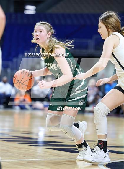Thumbnail 1 in Robert Lee vs. Neches (UIL 1A State Semifinal) photogallery.