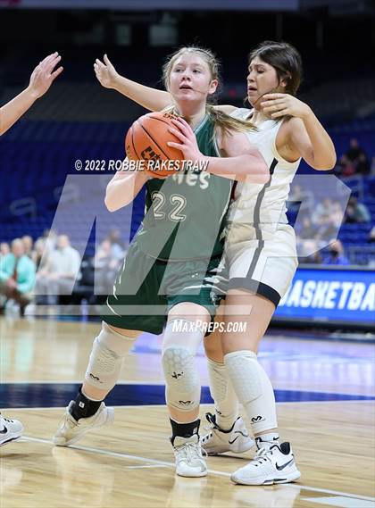 Thumbnail 1 in Robert Lee vs. Neches (UIL 1A State Semifinal) photogallery.