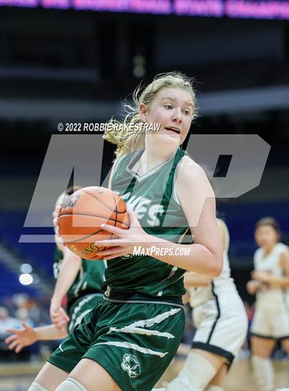 Thumbnail 2 in Robert Lee vs. Neches (UIL 1A State Semifinal) photogallery.